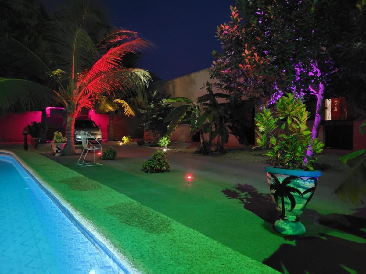 Auberge Keur Ely Ouoran Exteriör bild