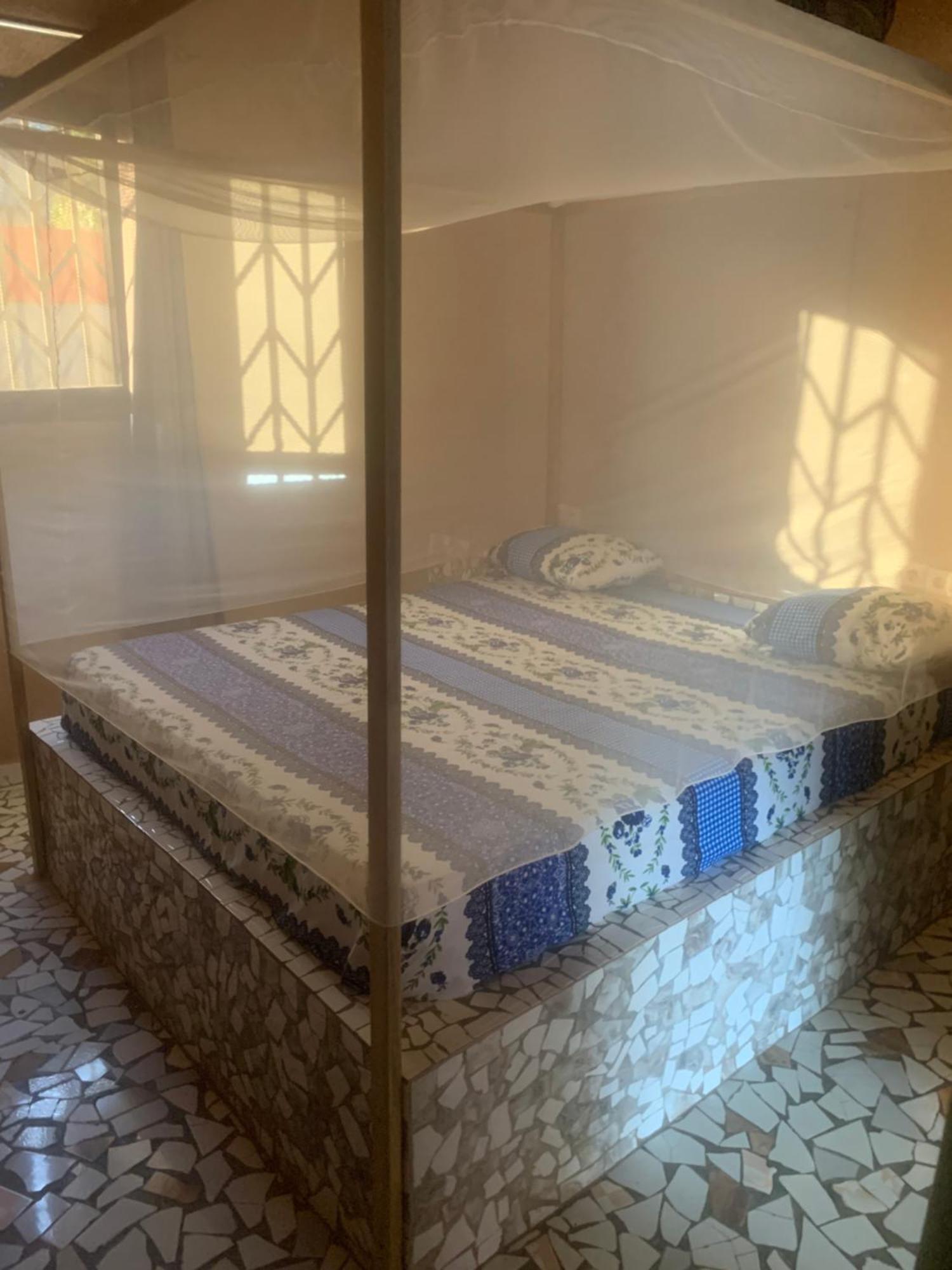Auberge Keur Ely Ouoran Exteriör bild