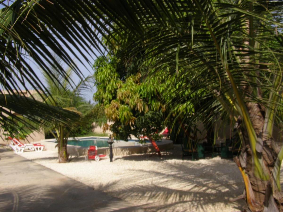 Auberge Keur Ely Ouoran Exteriör bild