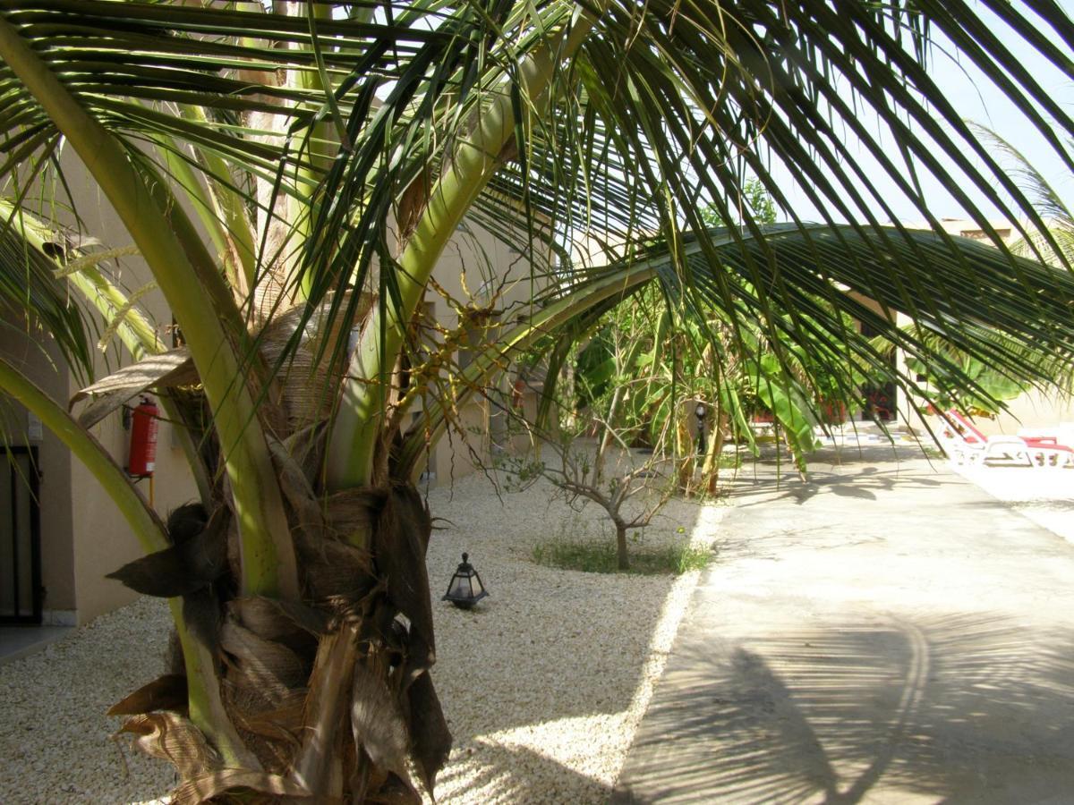 Auberge Keur Ely Ouoran Exteriör bild